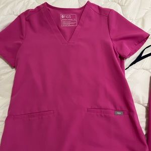 FIGS CASMA TOP ELECTRIC ORCHID